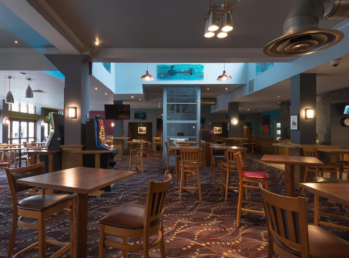 Admiral Of The Humber Wetherspoon Kingston upon Hull Zewnętrze zdjęcie